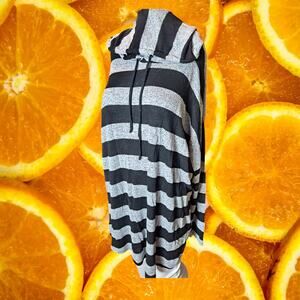 Bombom Women's‎ Black & Gray Striped Drawstring Dropped Shoulder Hoodie Size XL